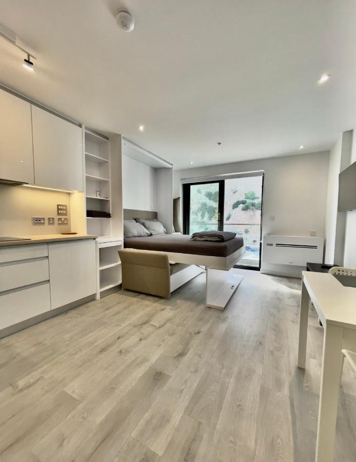 Holiday Studio Apartment Near The Beach And City Centre Gibilterra Esterno foto